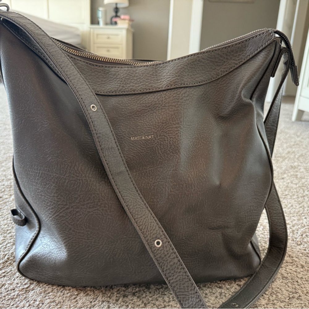 Matt & Nat Charcoal Shoulder Bag